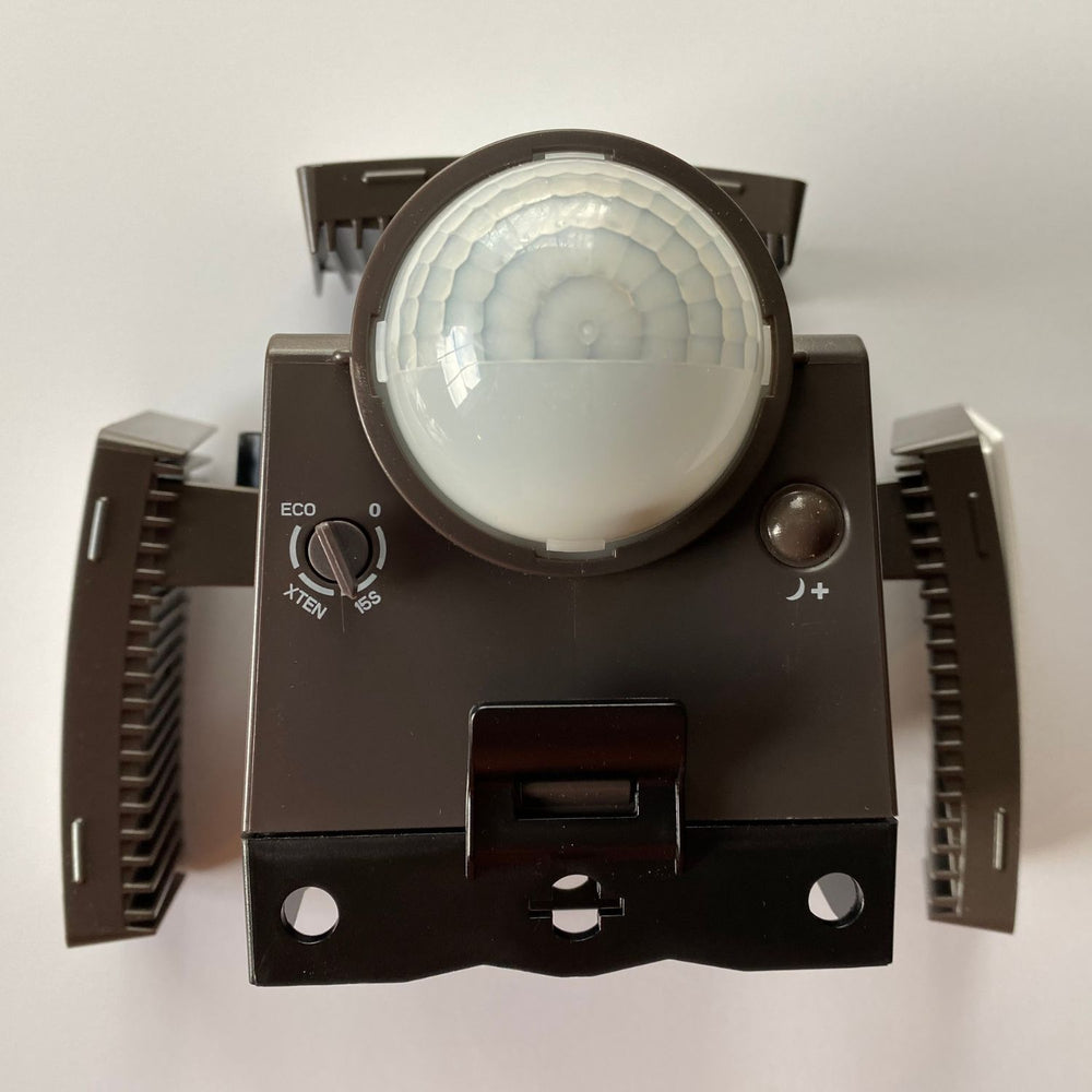 Image of Premium Product: Iq America Lb1912Bz 1200 Lumen Battery Operated Led Motion Security Flood Light Wall Eave Mount Bz, highlighting its features and quality.